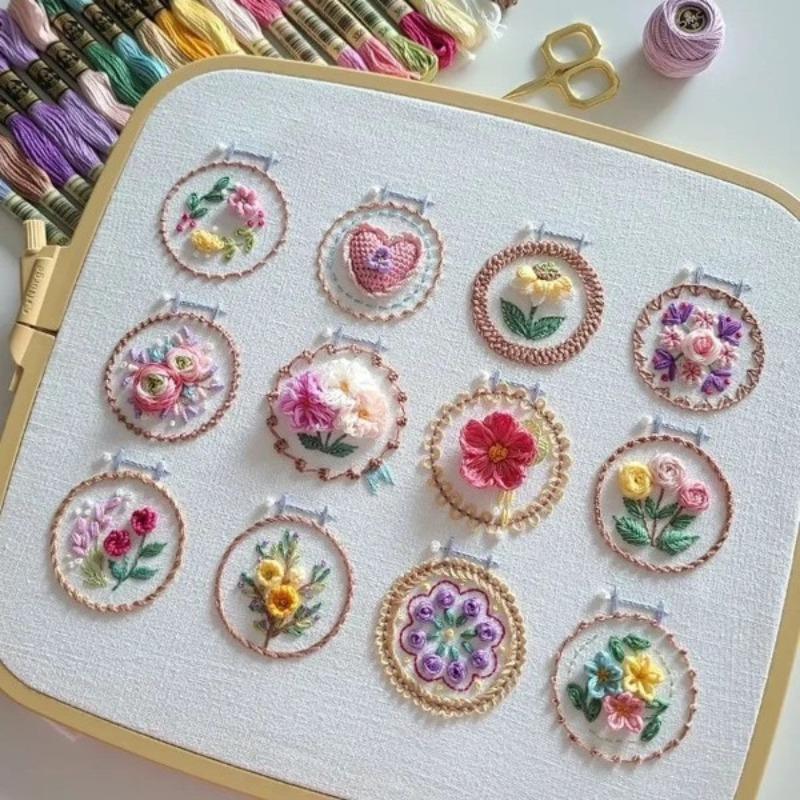 Small Flower Frame Embroidery Kit, 1 Set 12 Different Stitches DIY Hand Floral Embroidery Starter Kit, 3D Flower Embroidery Kit, Embroidery Material Packaging